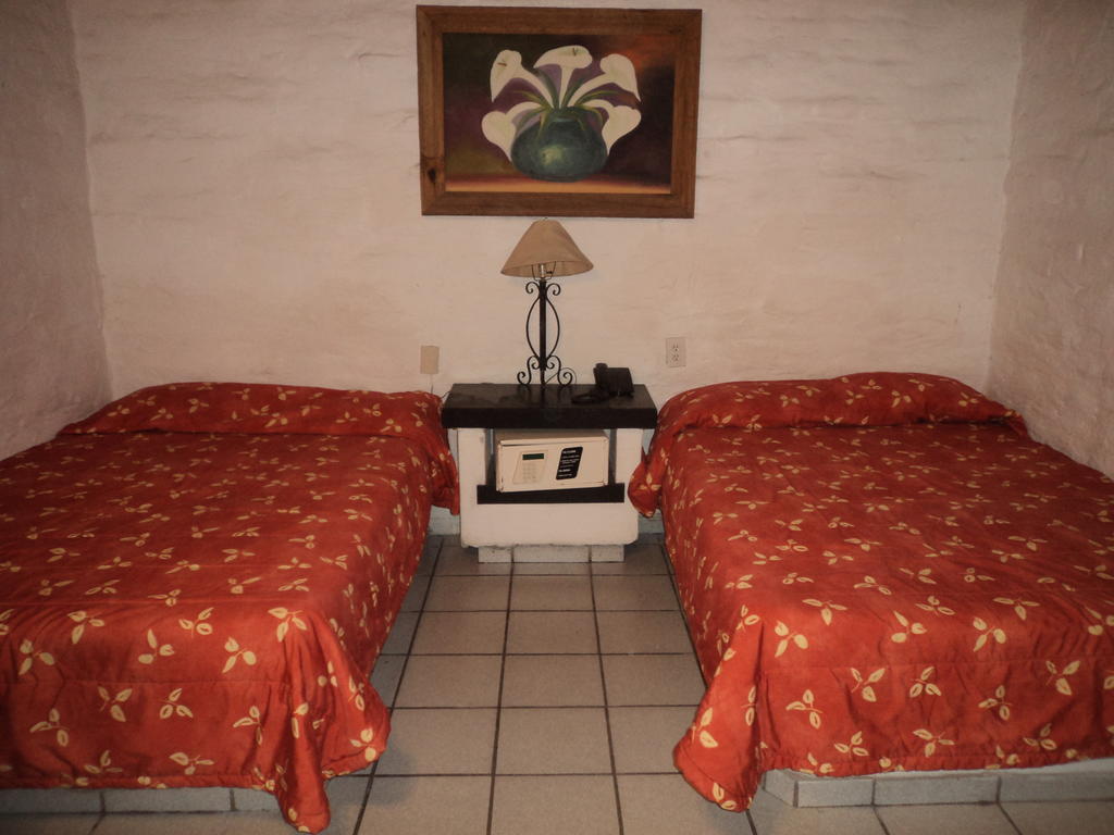 Hotel El Rancho Navojoa Pokoj fotografie